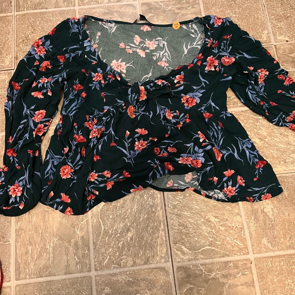 American Eagle Outfitters Pink Floral Tie Front Blouse